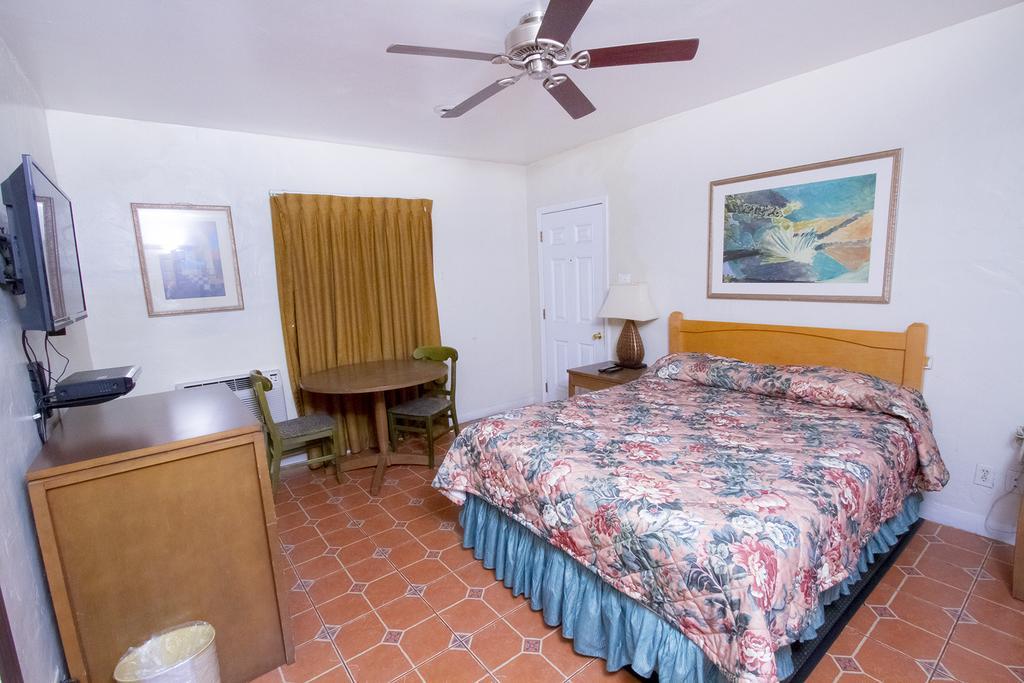 Mission Bell Motel Ventura Extérieur photo